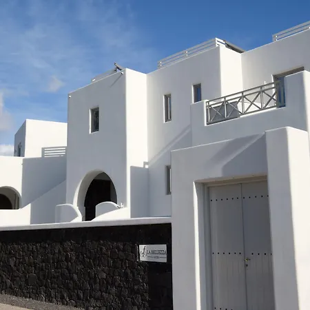 لا بيليتزا إيكو بوتيك Kamári