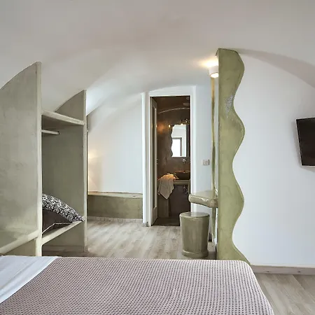 Hotel La Bellezza Eco Boutique Kamari (Santorini)
